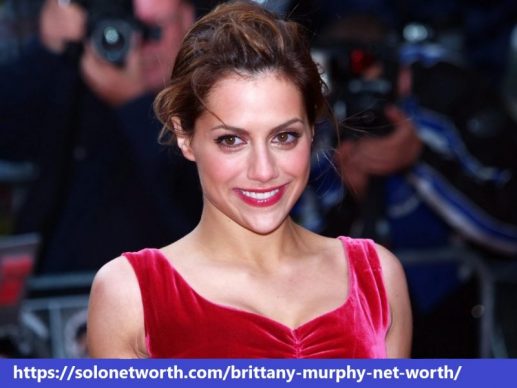 brittany murphy smiling pose in front of camera