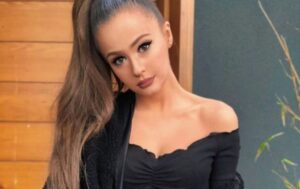 Holly H Net Worth