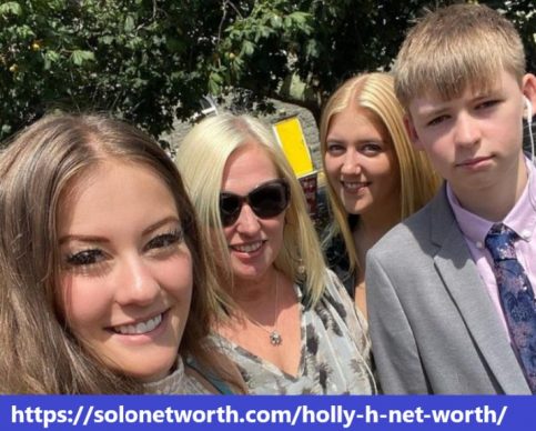 Image of tiktok star Holly H with her family